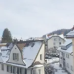 2 Zimmer Zentral-Ruhig Mit Flair Gertrud Schloessli